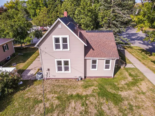 755 4th ST SW, Valley City, ND 58072