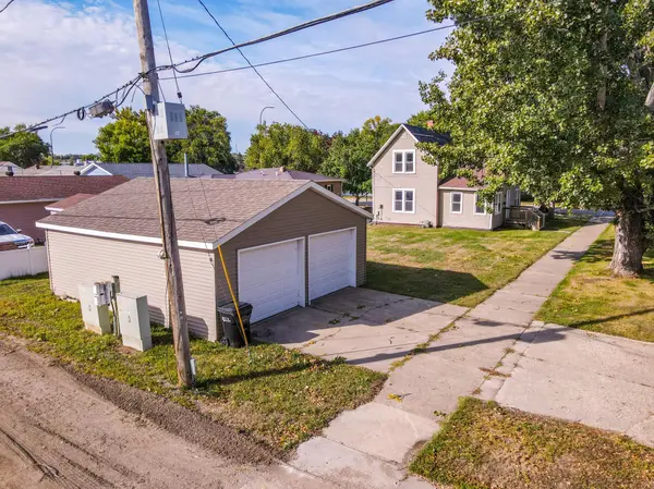755 4th ST SW, Valley City, ND 58072