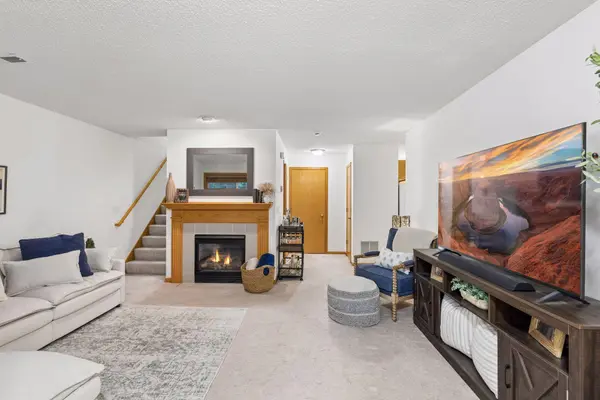59 Landau Alcove, Woodbury, MN 55125