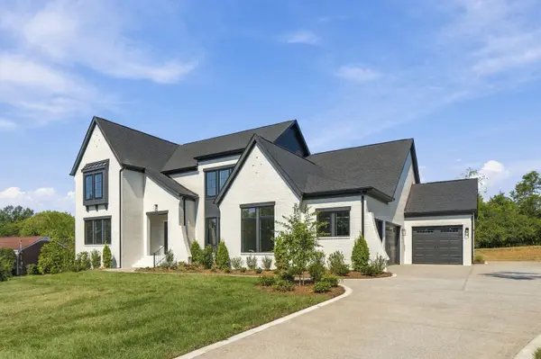 713 Adkisson Ln, Nashville, TN 37205