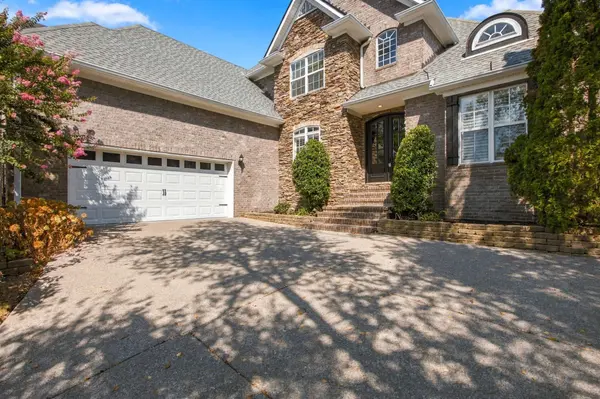 300 Keswick Grove Ln, Franklin, TN 37067