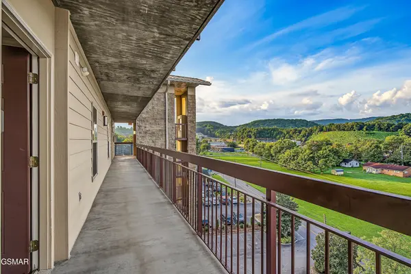 3919 S River Road #604, Pigeon Forge, TN 37863