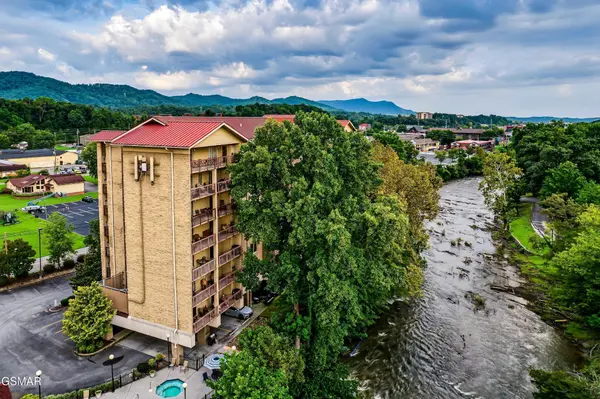3919 S River Road #604, Pigeon Forge, TN 37863