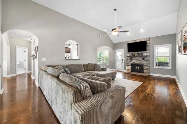 316 Piedmont Pl, Clarksville, TN 37043