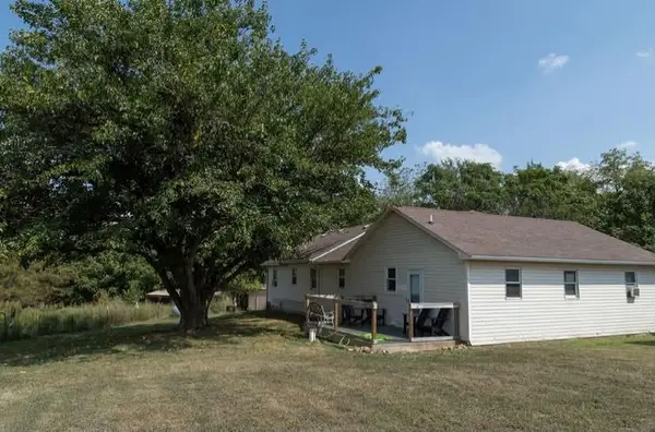 18355 State Highway 32, Stockton, MO 65785