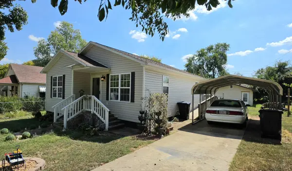 1018 W 2nd ST, West Plains, MO 65775