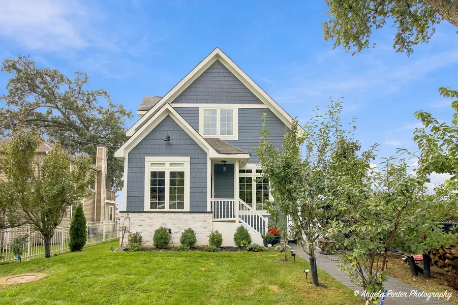 26089 W Calhoun AVE, Antioch, IL 60002