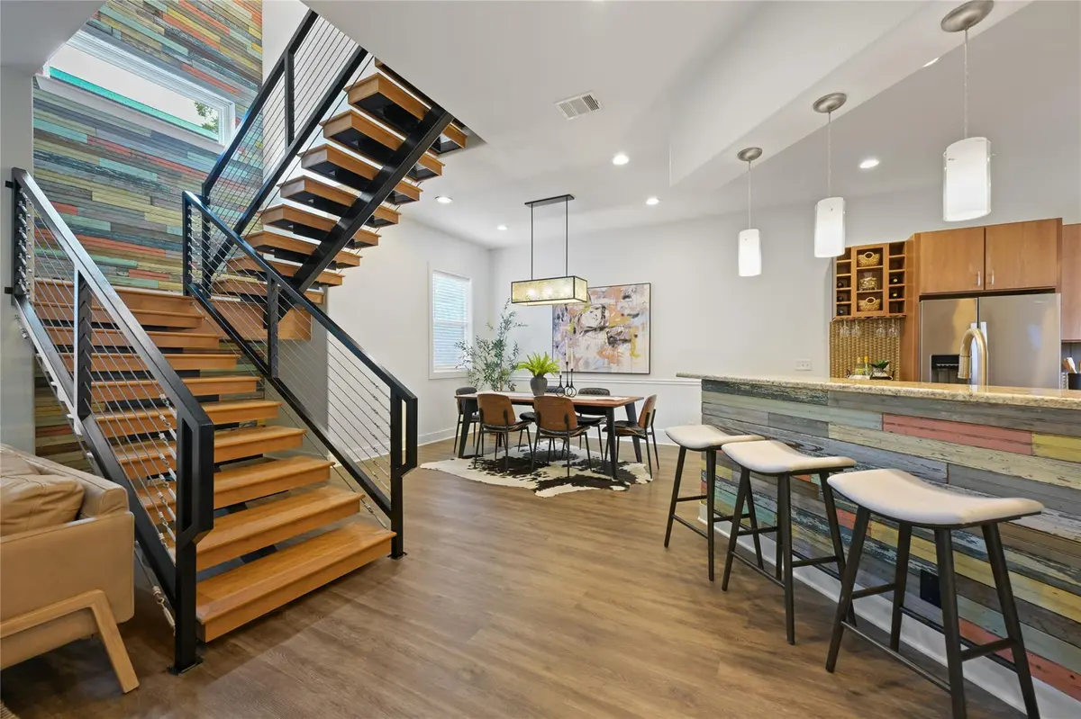 1612 S 3rd ST #B, Austin, TX 78704