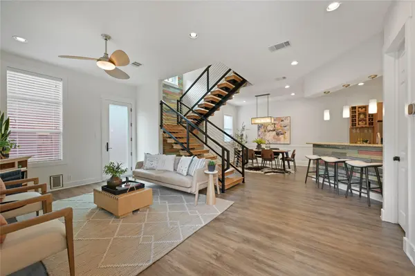 1612 S 3rd ST #B, Austin, TX 78704