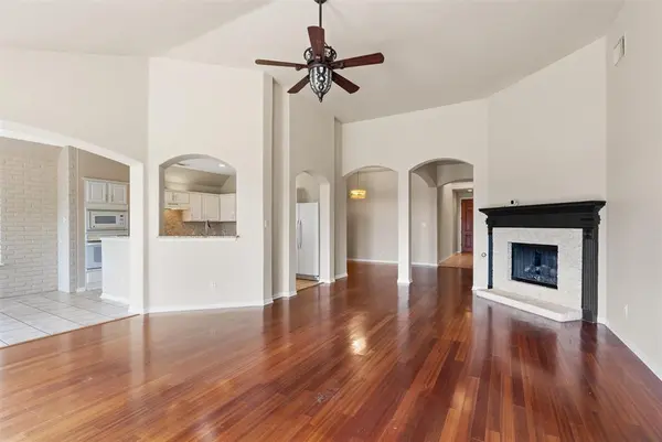 725 Botany Bay CIR, Pflugerville, TX 78660