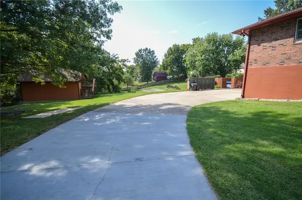 18705 E Independence AVE, Independence, MO 64056