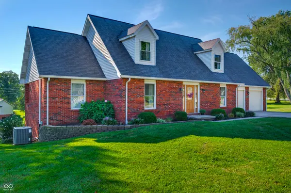 2019 N Lakeview DR, Seymour, IN 47274