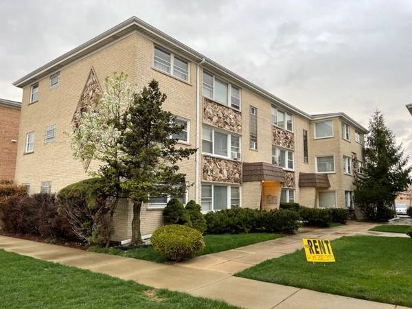 8550 W Lawrence AVE #2C, Norridge, IL 60706