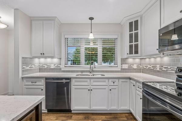 25448 Heims Lake CIR, Wyoming, MN 55092
