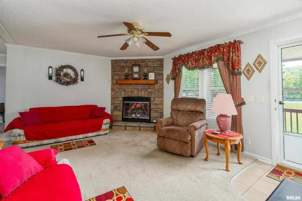 1433 Elkville Blacktop Blacktop, Elkville, IL 62932