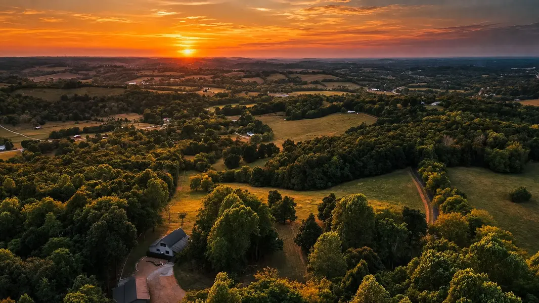 329 Old Flat Creek Rd, Shelbyville, TN 37160