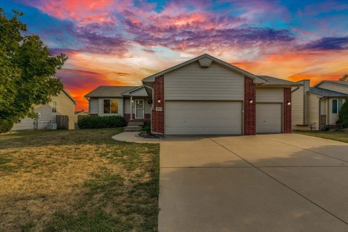 2407 E Kite St., Wichita, KS 67219