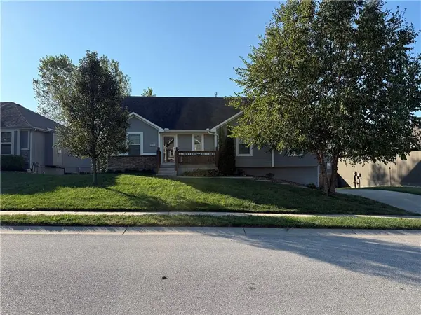 213 NE Hannah CT, Grain Valley, MO 64029