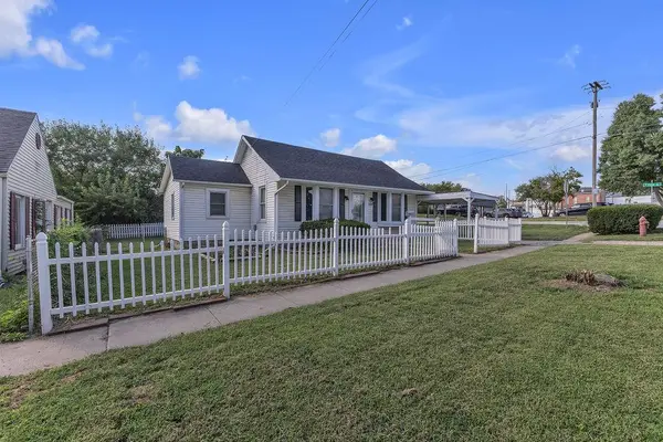 102 S Chestnut ST, Cameron, MO 64429