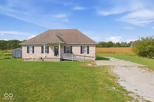 9653 S 200 RD E, Flat Rock, IN 47234