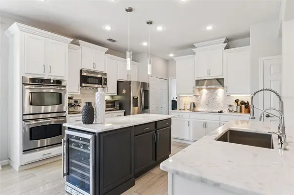 1185 STELLAR DR, Oviedo, FL 32765