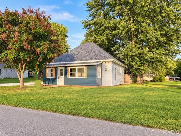 306 Southwest St, Madison, MO 65263