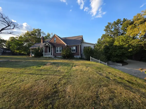 322 E Campbell Rd, Madison, TN 37115