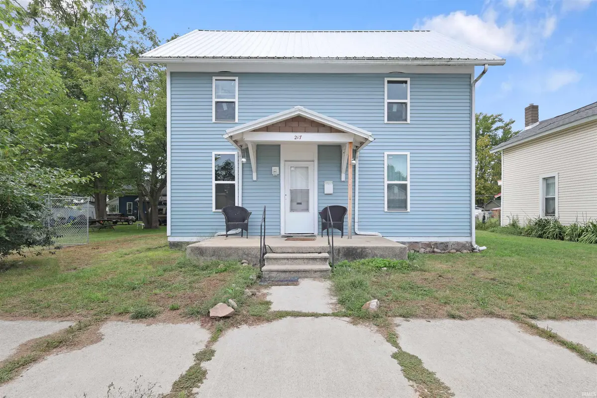 217 S 9 ST, Goshen, IN 46528