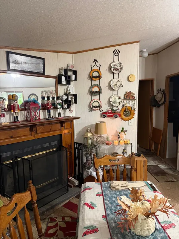 701 Possum holler DR, Bryson City, NC 28713