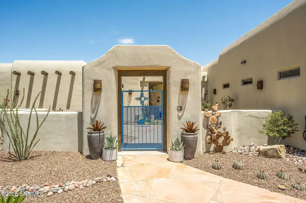 1228 Goldeneye CT, Las Cruces, NM 88007