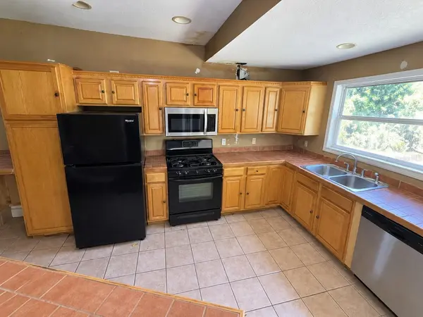 1805 E ORANGE AVE, Eustis, FL 32726