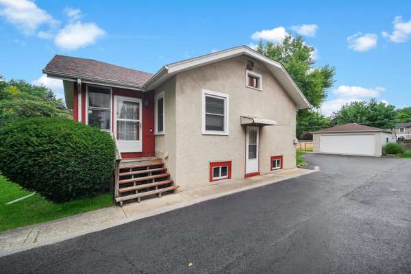 103 N Harvard AVE, Villa Park, IL 60181