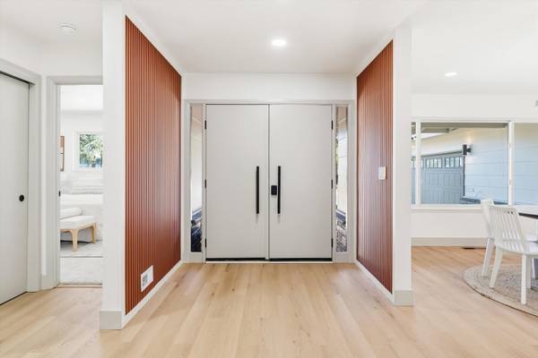 1206 43rd AVE, Sacramento, CA 95831