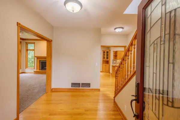 37456 Hallmark DR, North Branch, MN 55056