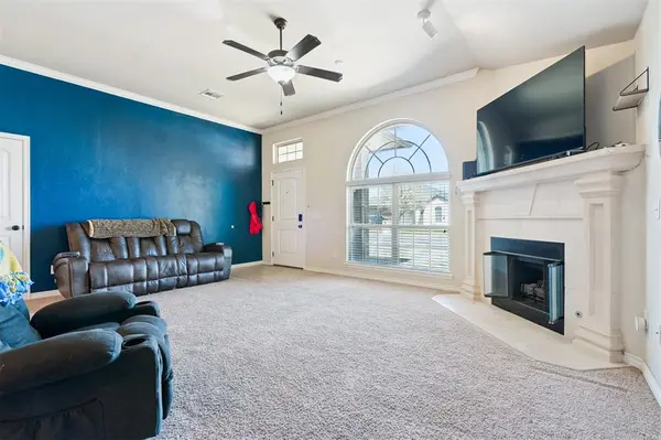 11520 SW 10th ST, Yukon, OK 73099