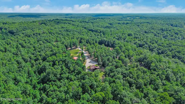 5070 Hidden Lane, Crawford, TN 38554