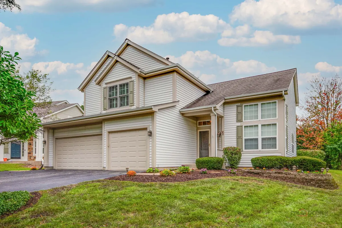 364 Gatewood LN, Grayslake, IL 60030