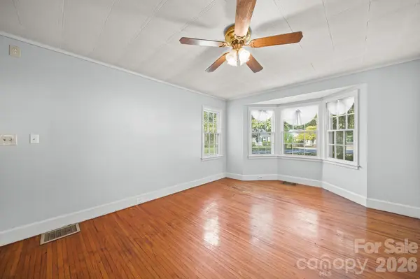 1011 Holland AVE, Gastonia, NC 28052