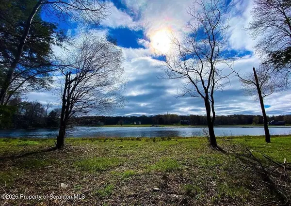 Lot #38 Covington Lake DR, Covington Twp, PA 18424