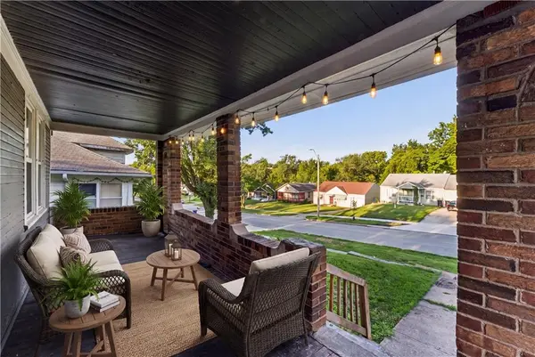 3403 Cleveland AVE, Kansas City, MO 64128