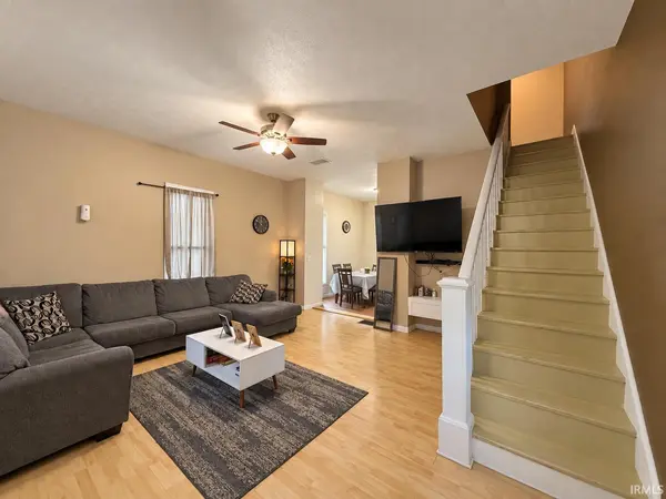 322 W Mitchell ST, Kendallville, IN 46755-1622