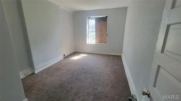 5846 Page BLVD, St Louis, MO 63112