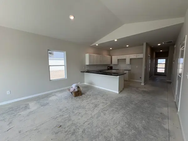 5701 Plumthicket St, Bel Aire, KS 67226