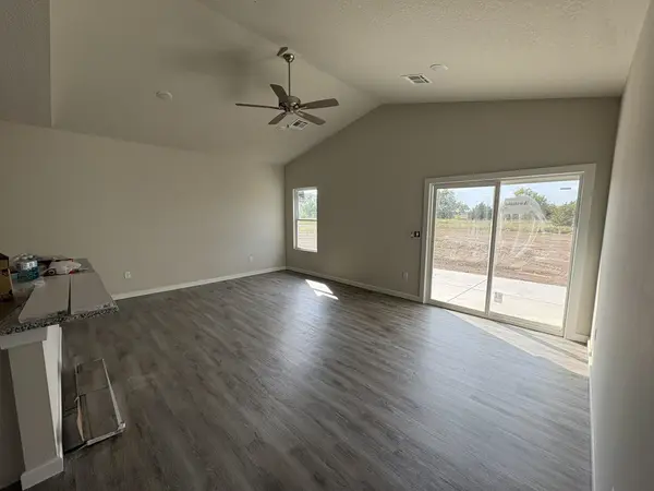 5705 Plumthicket St, Bel Aire, KS 67226