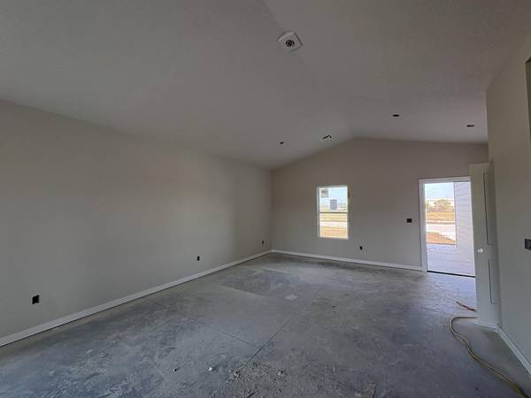 5801 Plumthicket St, Bel Aire, KS 67226