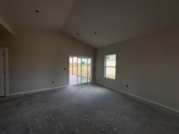 5801 Plumthicket St, Bel Aire, KS 67226