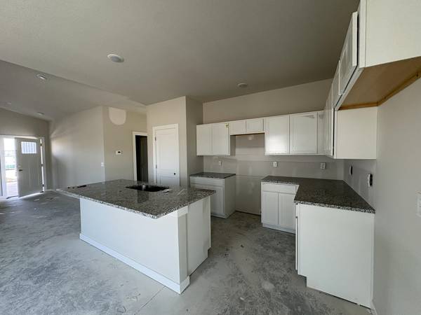 5709 Plumthicket St, Bel Aire, KS 67226
