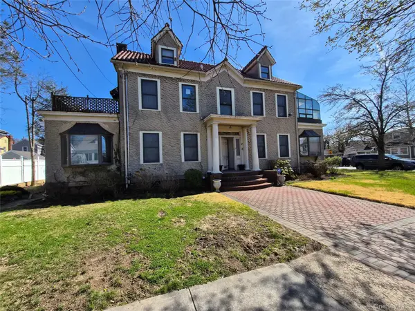 19404 110, Saint Albans, NY 11412