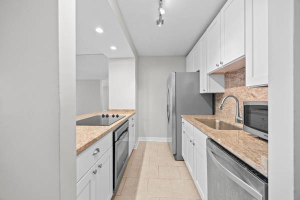 535 N Michigan AVE #1106, Chicago, IL 60611