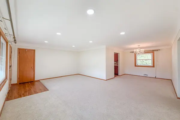 2856 Virginia AVE, Roseville, MN 55113